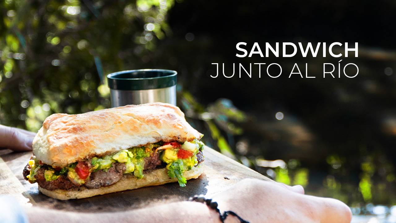 Sandwich junto al río en Raíces de Osorno